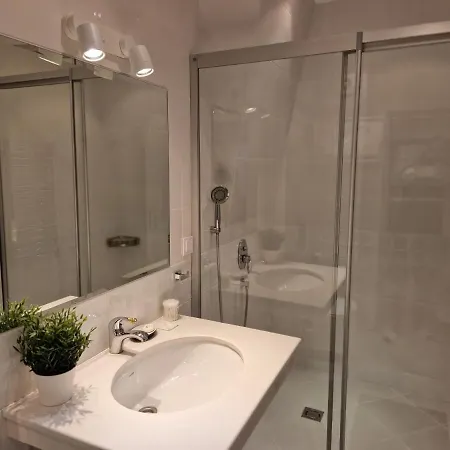 Sensation 3 Apartment *